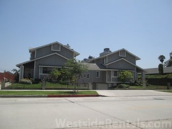 Primary Photo - 2048 E Villa St