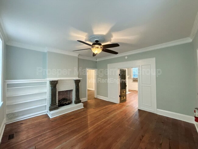 Building Photo - 70 Radcliffe St