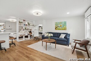 Foto del edificio - 136 E Mulberry Ave