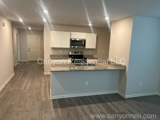 Foto del edificio - BRAND NEW single family house!3bedrooms,