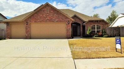 Building Photo - 613 S Silver Leaf Dr