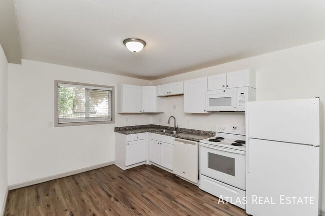 Building Photo - 2107 Preuss Rd