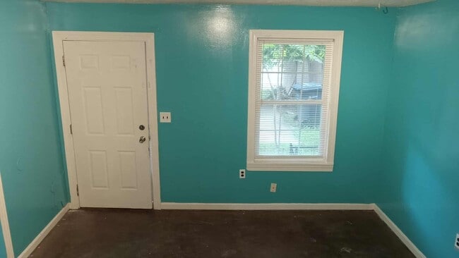 Photo - 555 N Limestone Townhome