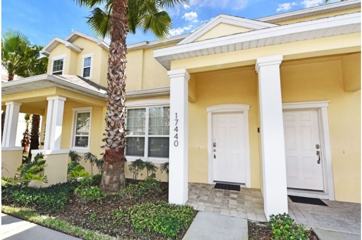 Modern Townhome in quiet neighborhood: 3BR, Pool & Near Disney - Modern Townhome in quiet neighborhood: 3BR, Pool & Near Disney