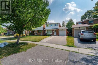 Building Photo - 74 Longford Crescent
