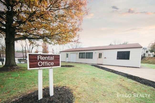 Building Photo - 43 Sunnyhill Dr