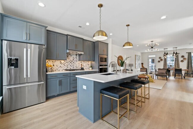 Foto del edificio - 15360 Oasis Sun Aly