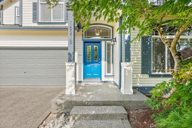 Foto del edificio - Spacious Sunrise Home for Rent in Puyallup...
