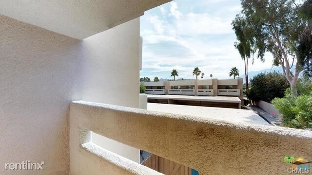 Foto del edificio - 1268 E Ramon Rd