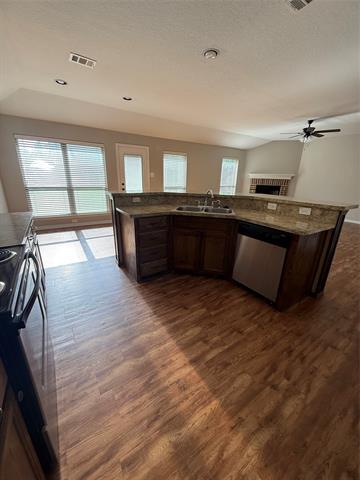 Foto del edificio - 7120 Echo Hill Dr