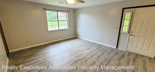 Foto del edificio - 2 br, 2 bath House - 5 11 Estates Drive