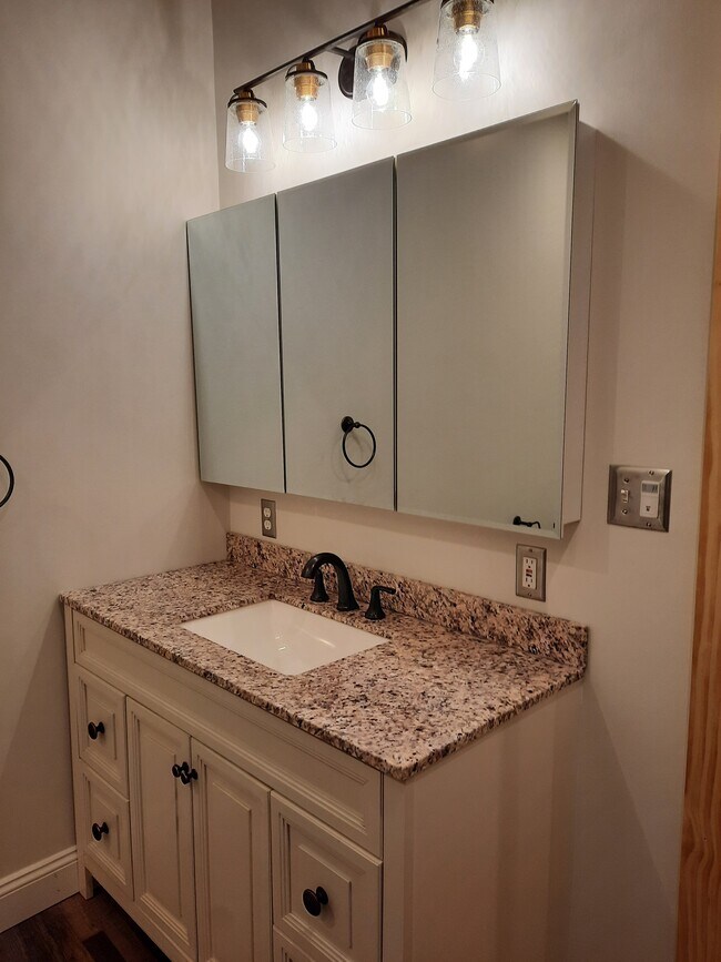 247 Main St Unit LUXURY APT D, Clarion, PA 16214 Apartments in