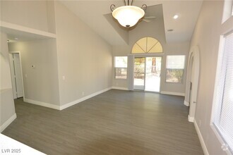 Building Photo - 4913 Forest Oaks Dr