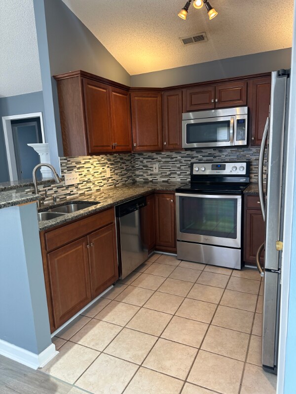 Foto del edificio - 3001 Satterfield Dr