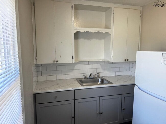 Building Photo - 1401 Fillmore St