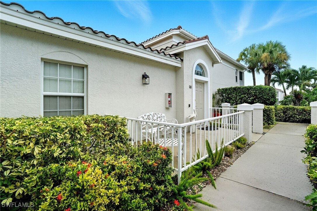 Foto principal - 6894 Rain Lily Rd