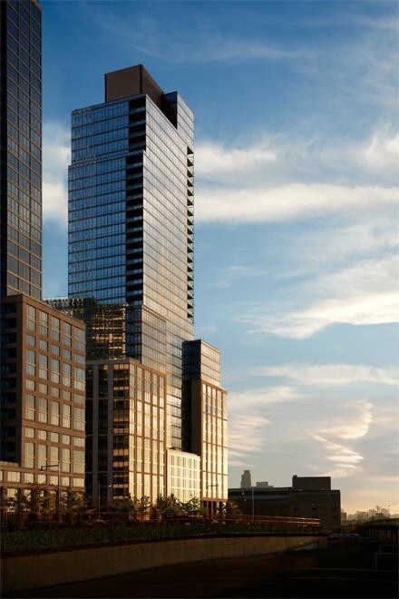 Foto del edificio - 60 Riverside Dr