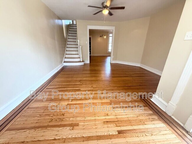 Foto del edificio - 5929 N Lawrence St