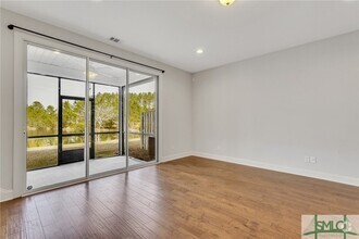 Building Photo - 116 Lake Lily Dr