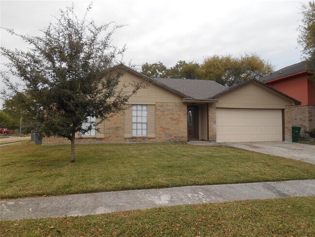 Building Photo - 16803 Swanmore Dr