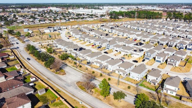 Building Photo - 22103 Regal Heights Dr