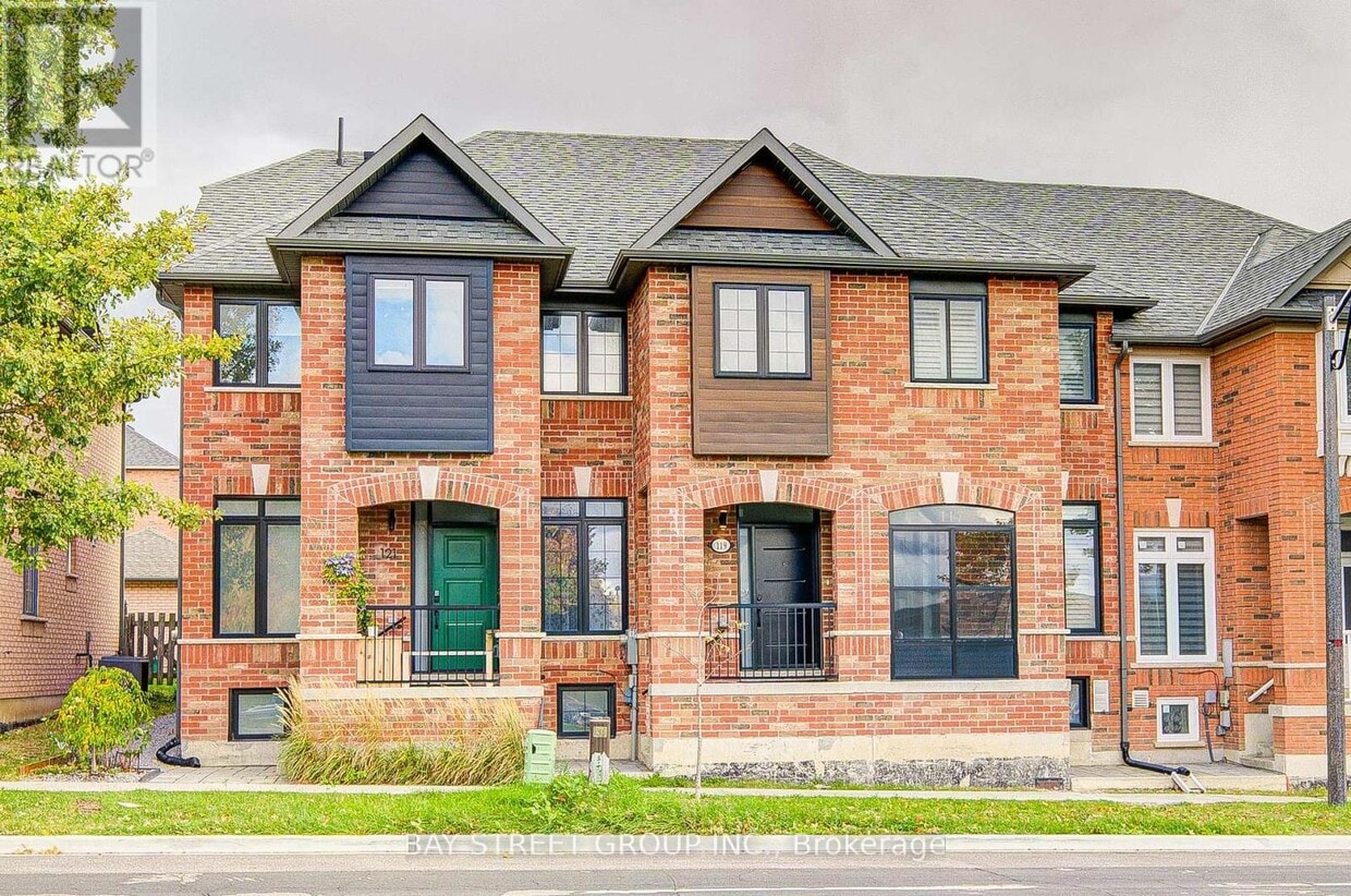 Photo principale - 119 Bur Oak Ave