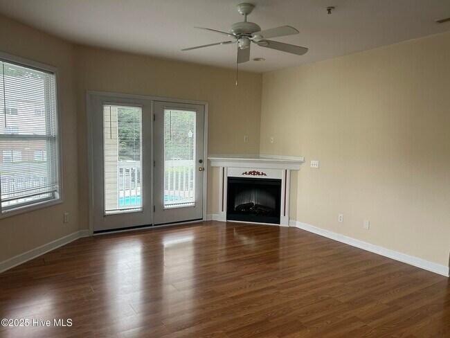 Building Photo - 712 Indica Ct