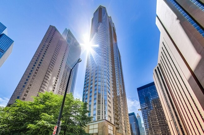 Photo - 222 N Columbus Dr Apartment