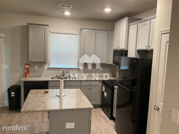 Foto del edificio - 2 br, 2.5 bath Townhome - 3417 Sumersbe Ct