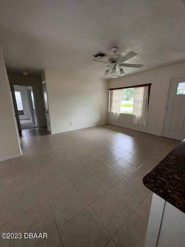 Foto del edificio - 103 S Brooks Ave