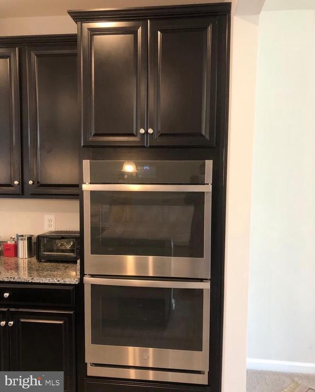 Foto del edificio - 10048 Dorsey Ln
