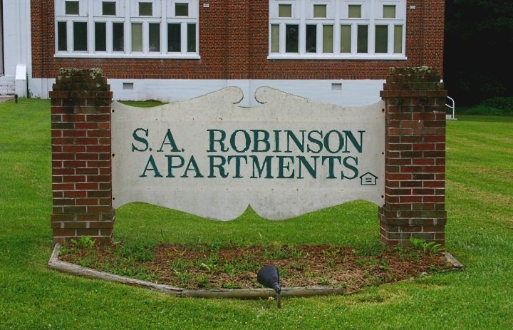 Building Photo - 100 Sam Robinson Dr