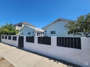 Building Photo - 2421 L St