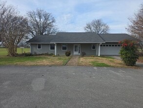 Building Photo - 7815 Old Baxter Rd