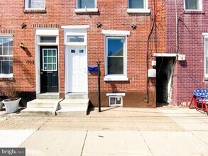 Building Photo - 1724 Blair St