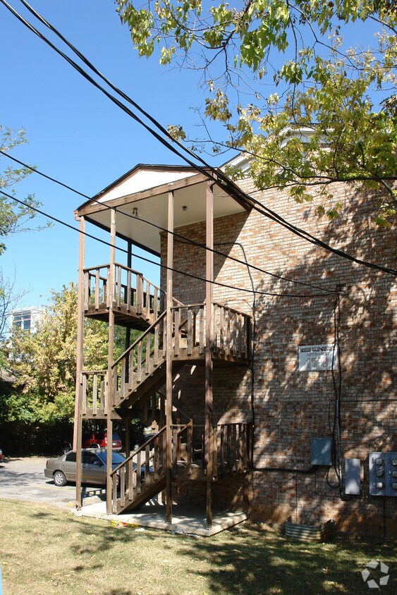 Foto del edificio - 179 Leader Ave