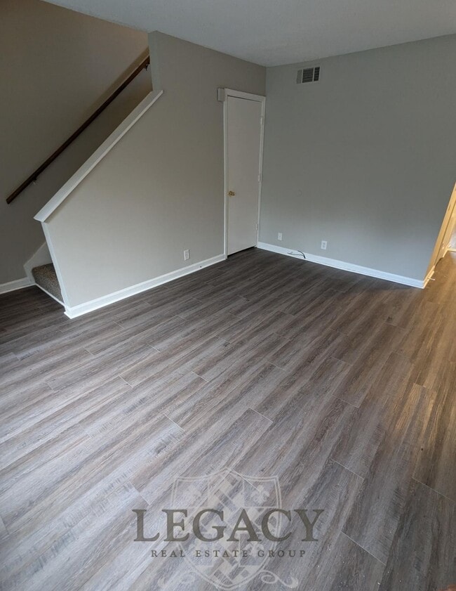 Photo - 813 Holder Ct Townhome