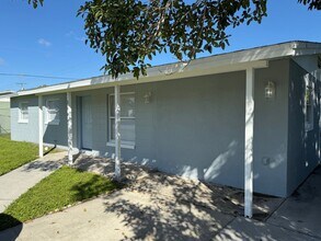 Building Photo - 3884 Kennedy Cir