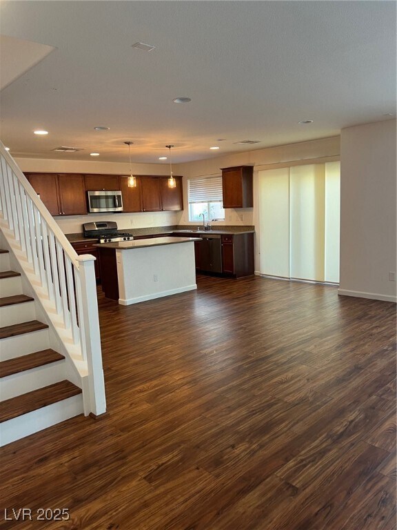 Foto del edificio - 10733 Crosley Field Ave