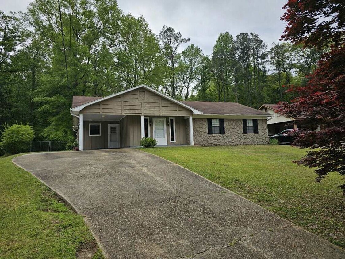 Primary Photo - 2618 Elm Dr Meridian, MS