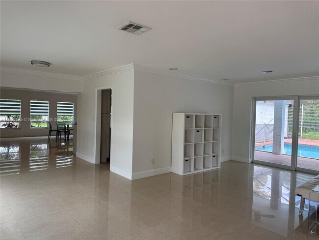 Foto del edificio - 9401 SW 69th Ct