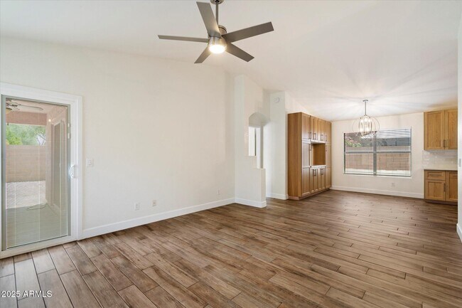 Foto del edificio - 21821 N 48th Pl