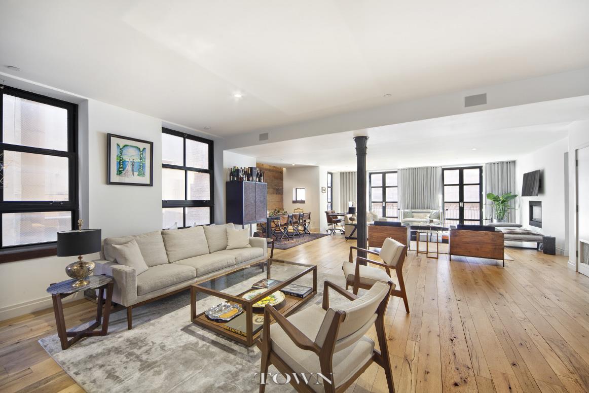 Primary Photo - 374 Broome St