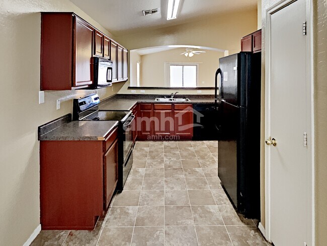 Foto del edificio - 5882 S 237th Ln