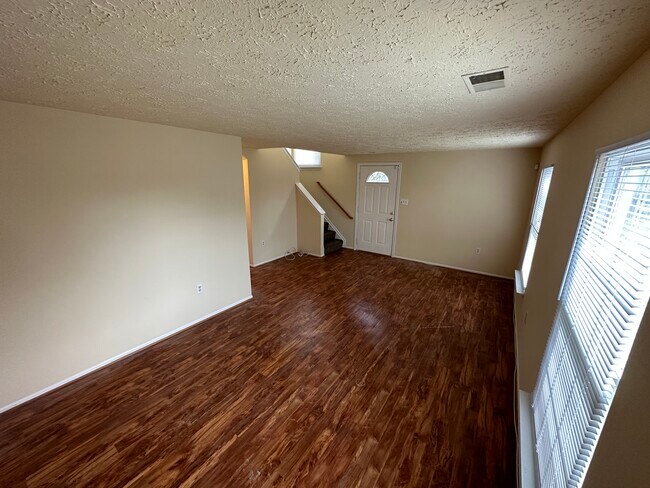 Building Photo - 7227 Branchwood Pl