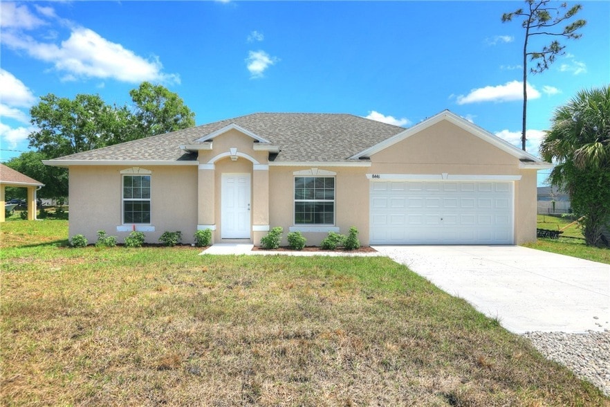Foto principal - 8446 104th Ave