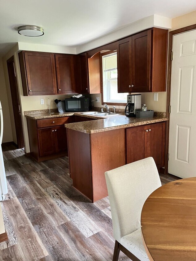 Foto principal - 3105-3107 Riverside Dr