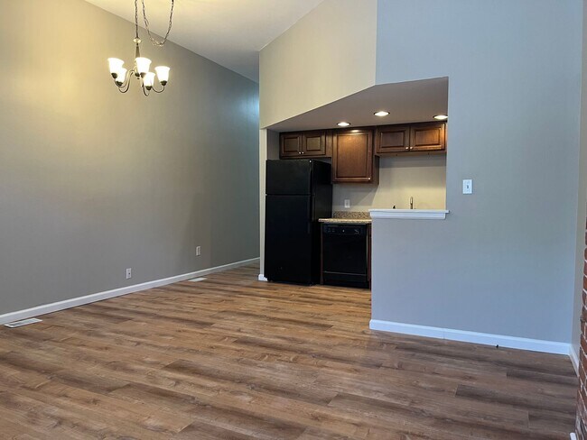 Foto del edificio - 2 Bedroom/1 Bath in Soulard - Washer+Dryer in Unit!