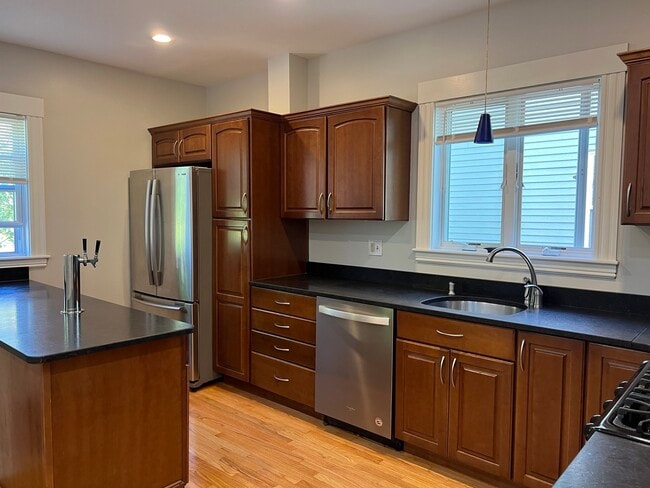 Photo - 96 Bristol Rd (Medford, MA) Townhome