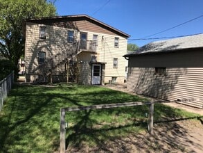 Building Photo - 1025 N 13th St